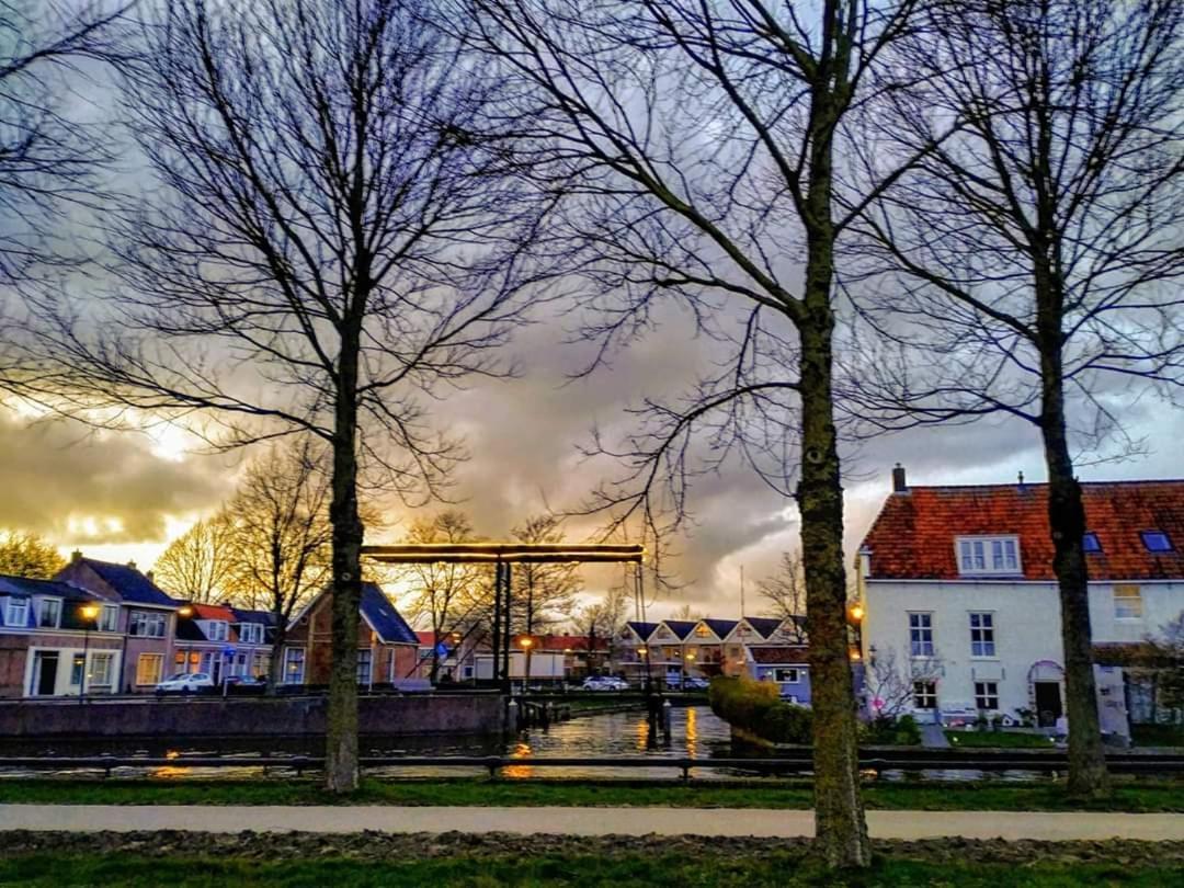 Lekkerwegbijleeuwen, 1 Minuut Naar Hartje Centrum Sneek Luaran gambar
